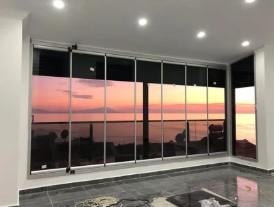 Cam Balkon
